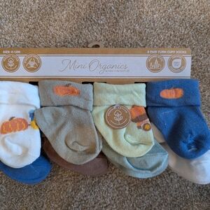 NWT Mini Organics 8 Pair Turn Cuff Socks Size 0-12 months